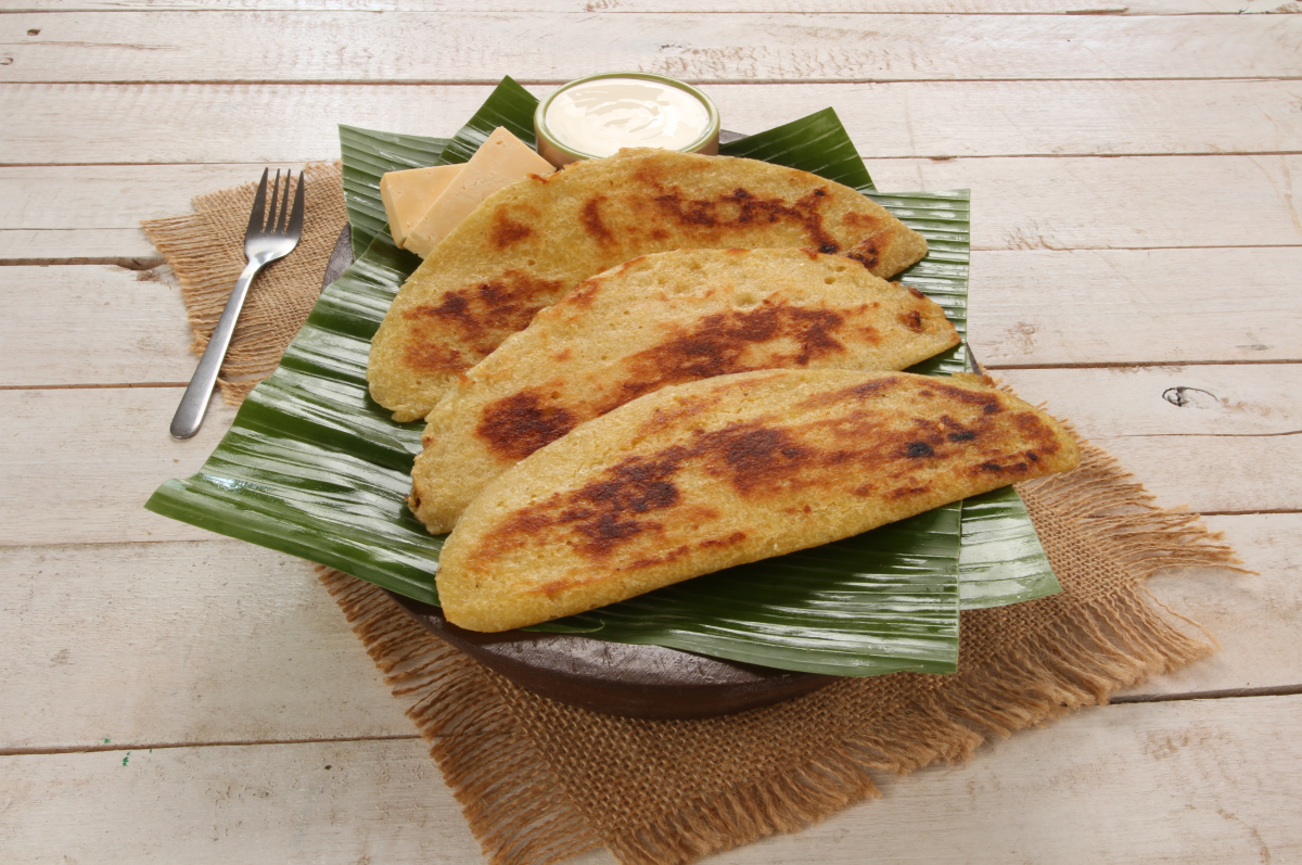 Perla Riguas Salvadoreñas de Elote con Frijol (Salvadoran Corn Cake with Beans) 12 oz