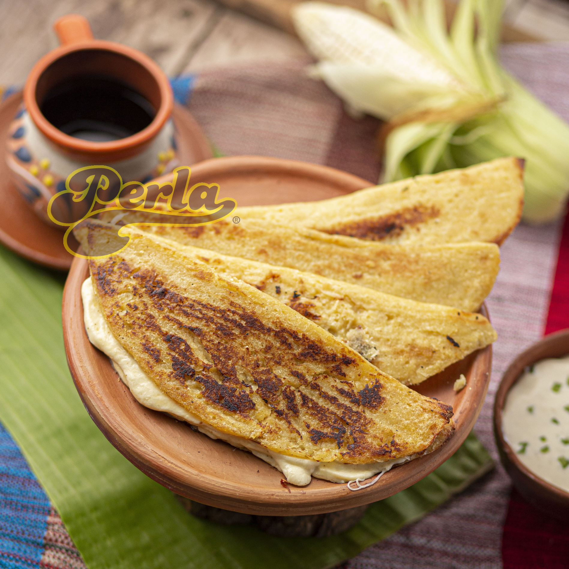 Perla Salvadoran Corn Cake with Cheese and Loroco (Riguas de Elote con Loroco y Queso) 12 oz